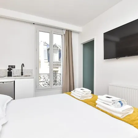 Cosy Bedroom - Tour Eiffel Champs De Mars 4a Apartment