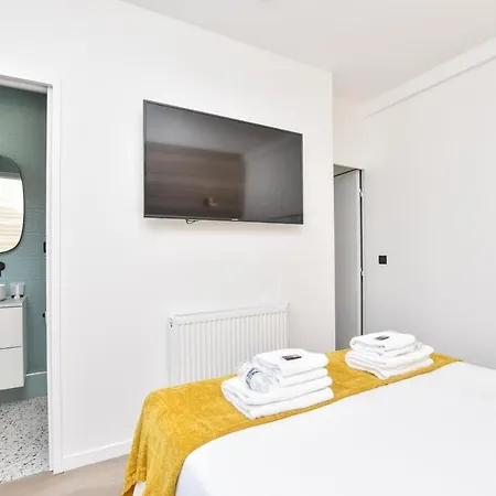 Cosy Bedroom - Tour Eiffel Champs De Mars 4a Apartment Paris